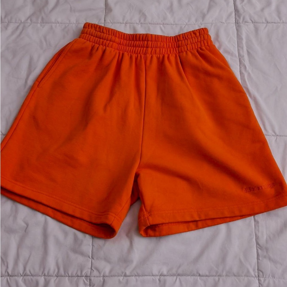 Balenciaga BB Logo Short Regular Fit in Orange Medium